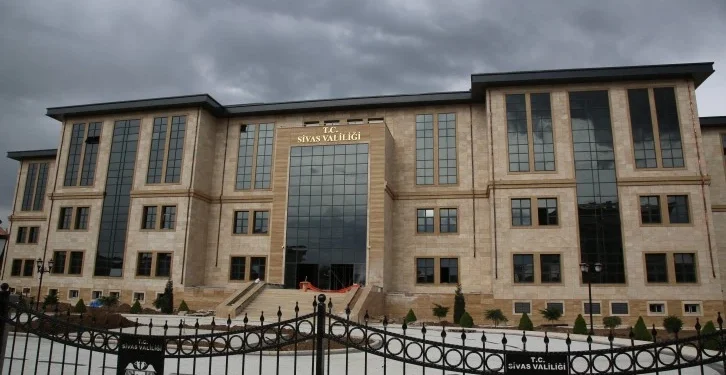 sivas-valiligi-nden-hayatini-kaybeden-minik-asel-le-ilgili-ilk-aciklama-59830.webp.webp