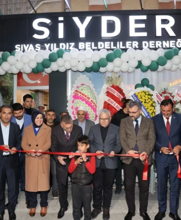 ak-parti-heyeti-siyder-in-yeni-binasinda-530505.webp.webp