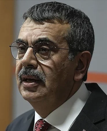 bakan-tekin-chp-yi-hedef-aldi-istismar-etmesinler-285754.webp.webp