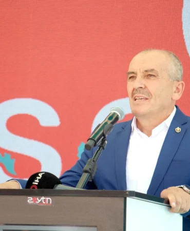 cumhuriyetimizyeniden-dirilisin-semboludur-571927.webp.webp