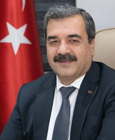rektor-kul-cumhuriyet-en-buyuk-zaferdir-812491.webp.webp