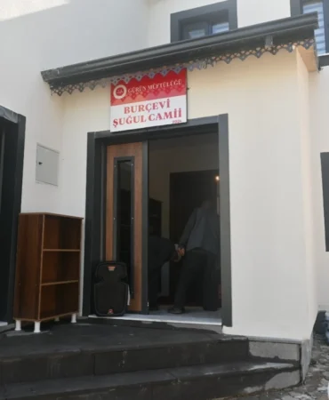 sivas-taki-o-cami-asrin-felaketinden-sonra-agir-hasar-almisti-yeniden-yapildi-334399.webp.webp
