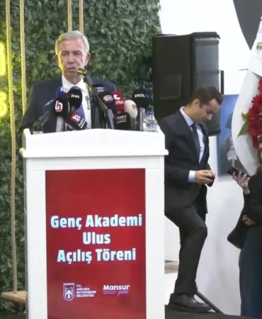 Genc-Akademi-Ulus-Genclerin-Hizmetine-Acildi-1.jpg