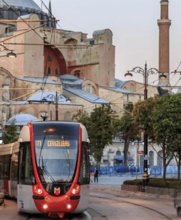 istanbulda-tramvay-seferlerinde-gecici-duzenleme.jpg