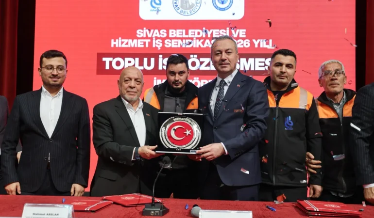 TOPLU SÖZLEŞME İŞÇİNİN YÜZÜNÜ GÜLDÜRDÜ…