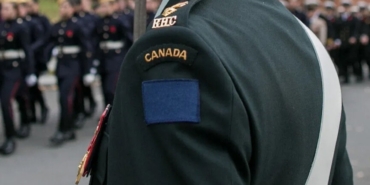 6a4326eae6044565.jpg