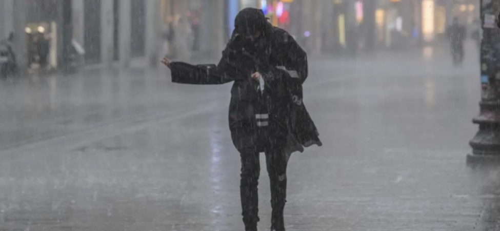 Meteorolojiden-hafta-sonu-icin-yagis-uyarisi-2_google_ers_1773382372.jpg