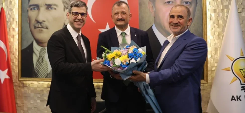 ak-parti-seyhanda-ali-coskun-donemi-106a7197e2e4f09.webp.webp