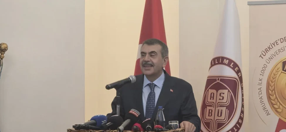 bakan-tekin-biz-kimin-cocugu-oluyoruz-arkadaslar-106a82cc6fe9810.webp.webp