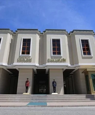 chpli-balcova-belediye-baskani-goreve-iade-edildi-106a8c2651036d8.webp.webp