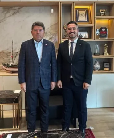 eski-adalet-bakani-yilmaz-tuctan-kumlucaya-destek-sozu-106a954f7cd3672.webp.webp