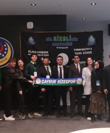 ridef-genclik-kollari-ankaraya-gelen-rizeli-universitelileri-yalniz-birakmiyor-106a884cda2db74.webp.webp