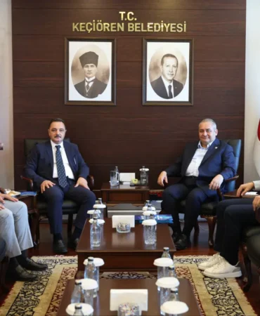 timbir-heyetinden-kecioren-belediye-baskani-mesut-ozarslana-ziyaret-106a8c7fa367006.webp.webp