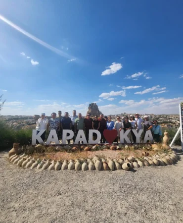 uluslararasi-turk-dunyasi-ressamlar-bulusmasi-kapadokyada-basliyor-106a8b27e288ccd.webp.webp