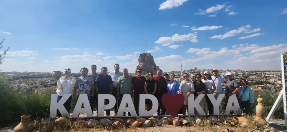 uluslararasi-turk-dunyasi-ressamlar-bulusmasi-kapadokyada-basliyor-106a8b27e288ccd.webp.webp