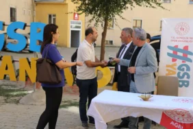 agrida-gsb-yurtlarinda-ilk-gun-heyecani-ogrenciler-ikramlarla-karsilandi-106aa7f081b08fe.webp.webp