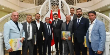 akk-baskani-halil-ibrahim-yilmaz-ankara-kitap-ve-kirtasiyeciler-esnaf-odasi-baskani-muslum-kucukarzu-106ab24b4625bfa.webp.webp