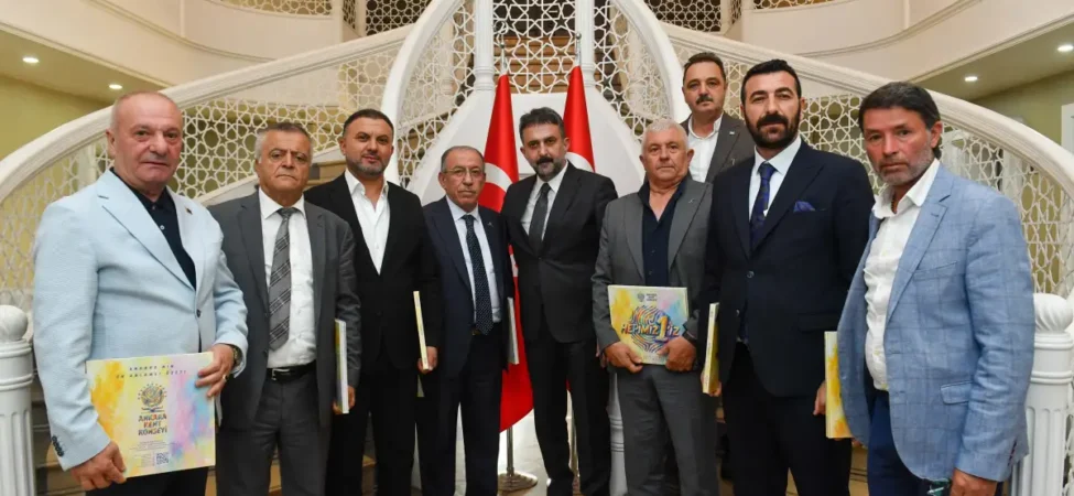 akk-baskani-halil-ibrahim-yilmaz-ankara-kitap-ve-kirtasiyeciler-esnaf-odasi-baskani-muslum-kucukarzu-106ab24b4625bfa.webp.webp