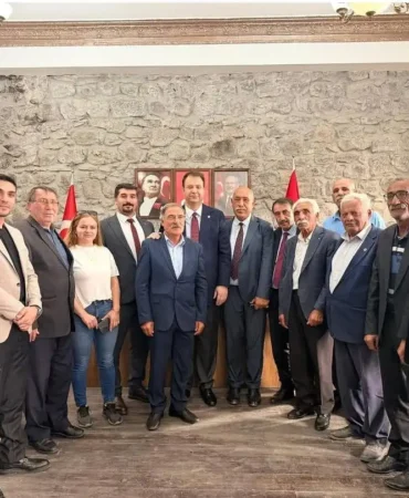 chp-karsta-ilce-teskilatlarina-yeni-gorev-dagilimi-106a9840d64060c.webp.webp
