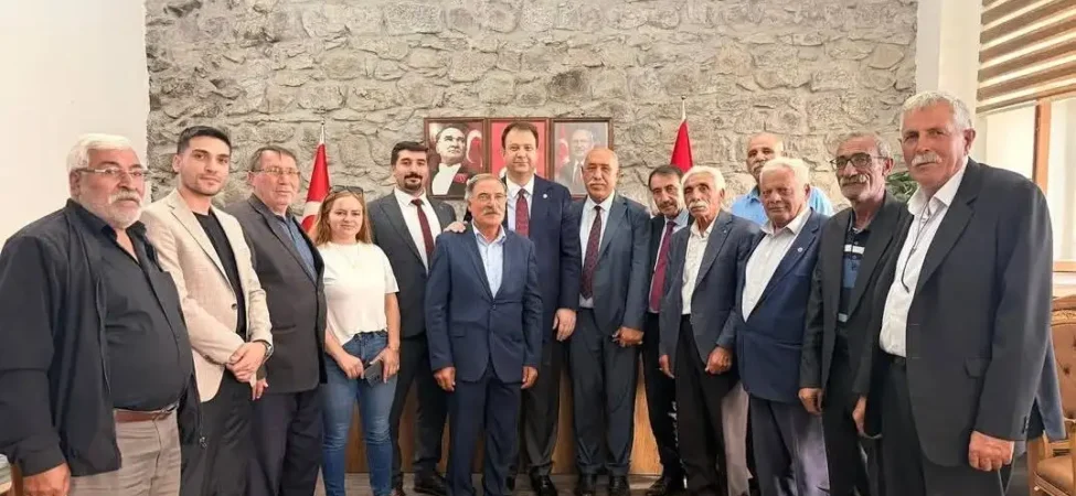 chp-karsta-ilce-teskilatlarina-yeni-gorev-dagilimi-106a9840d64060c.webp.webp