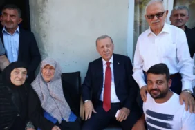 cumhurbaskani-erdogan-rizede-komsulariyla-bir-araya-geldi-106aa69adf952b3.webp.webp
