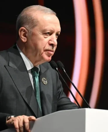 cumhurbaskani-erdogan-turkiyenin-egitim-altyapisini-guclendirmeye-devam-edecegiz-106aa7ee781f8c9.webp.webp