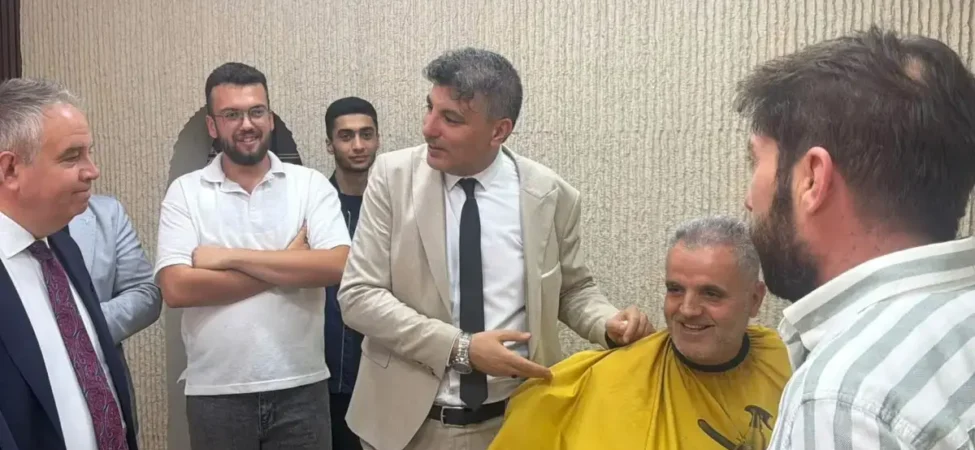 delicede-dolu-dolu-bir-gun-durak-durak-vatandas-bulusmasi-106ab3e555c52c9.webp.webp