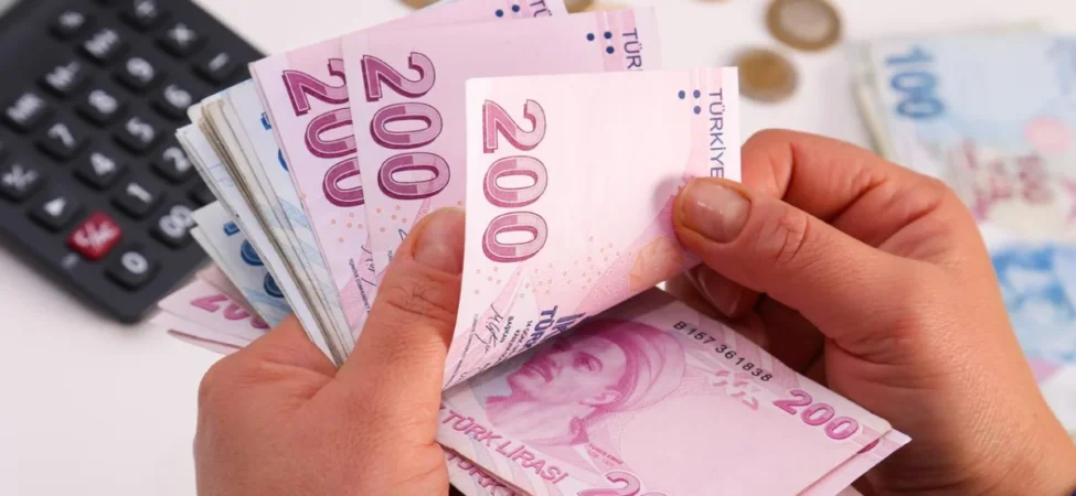 emekli-ve-memur-maaslarinda-ocak-2027-hesabi-basladi-iki-aylik-zam-farki-belli-oldu-106a9920cf6d4ce.webp.webp