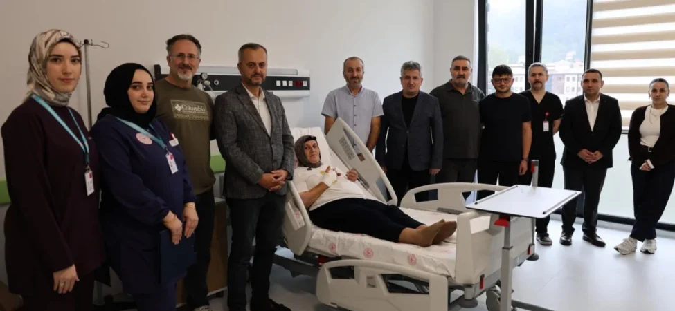 guneysu-tenzile-erdogan-devlet-hastanesinde-ameliyat-hizmetleri-basladi-106ab68a6d5dbf7.webp.webp