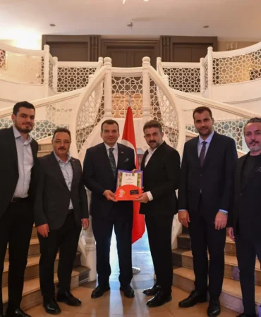 ito-heyetinden-akk-baskani-yilmaza-tebrik-ziyareti-106aba6b131db13.webp.webp