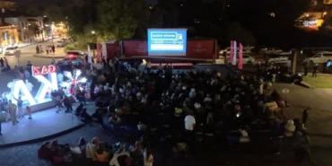 karsta-gezen-sinema-ve-gezen-ozanlar-etkinlikleri-basladi-106a9abdd4be82f.webp.webp