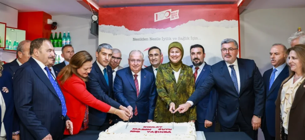 kizilay-icecekin-100-yili-afyonkarahisarda-kutlandi-106aaba62f36bcd.webp.webp