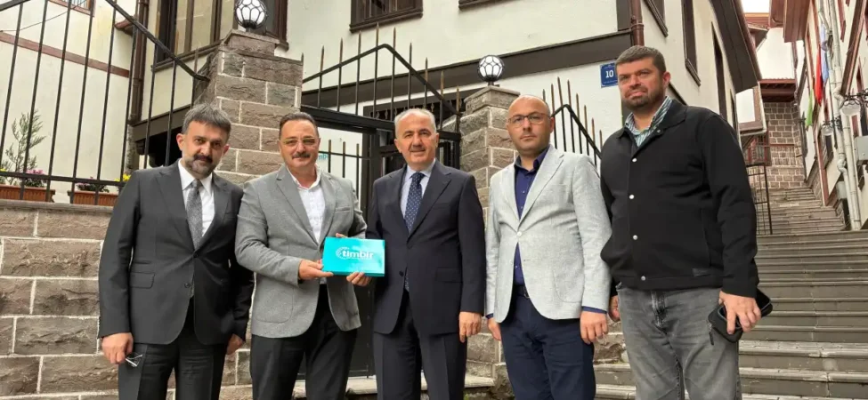 rize-belediye-baskani-metinden-timbire-ziyaret-106abb86d46c11c.webp.webp