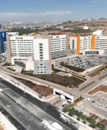 sanliurfa-buyuksehir-sanliurfa-sehir-hastanesi-yolunda-ulasimi-rahatlatiyor-106ab655c1c26e2.webp.webp
