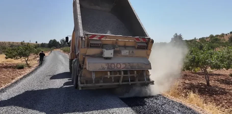 sanliurfa-karakopru-kirsalinda-7-kmlik-yol-buyuksehirle-yenilendi-106a98202966f68.webp.webp
