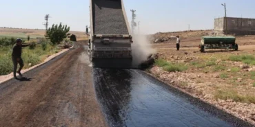 sanliurfa-siverekte-kirsal-yollarda-sathi-kaplama-seferberligi-106aabdb0aebaf1.webp.webp