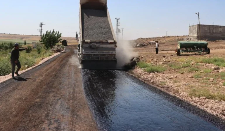 Kırsal Mahallelerde Yol Çalışmaları Hızla Devam Ediyor!