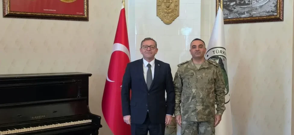 tuggeneral-ugur-ozyurttan-vali-ziya-polata-ziyaret-106a9ec7708af28.webp.webp