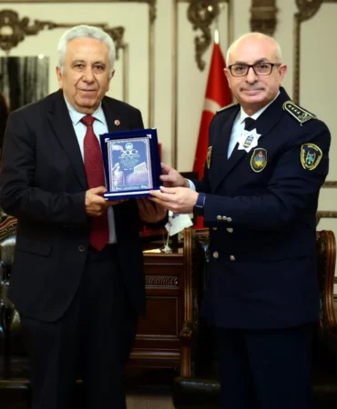 zabita-dire-baskanindan-belediye-baskan-vekiline-ziyaret-106a9ad40ec7e76.webp.webp