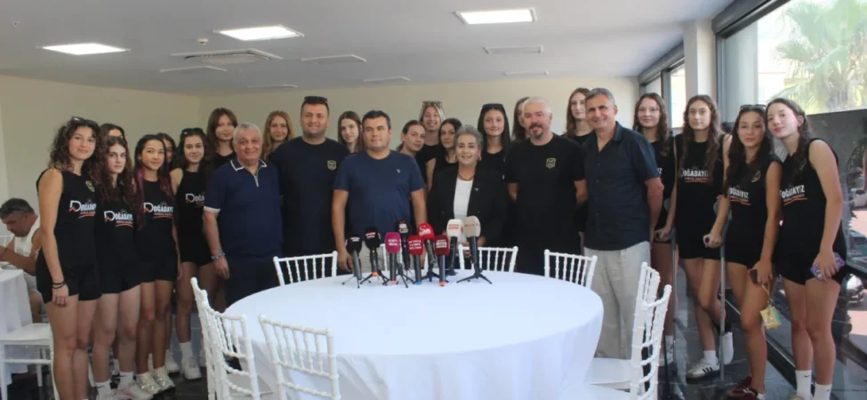 zirvede-yeni-donem-baskan-serap-ulku-ozdemir-106a9972bab7f0e.webp.webp