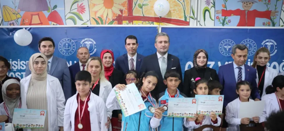ankarada-isitme-engelli-100-ogrenci-saglik-elcisi-oldu-106abe0a0ac2966.webp.webp