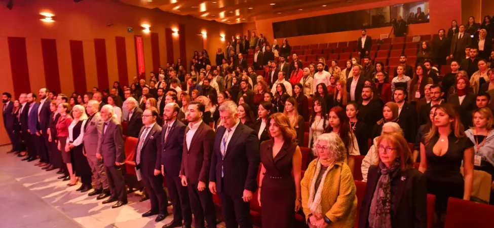 ankaranin-unesco-yolculuguna-katki-sunan-akademisyenlere-jansen-odulu-106adc9e46ba03b.webp.webp