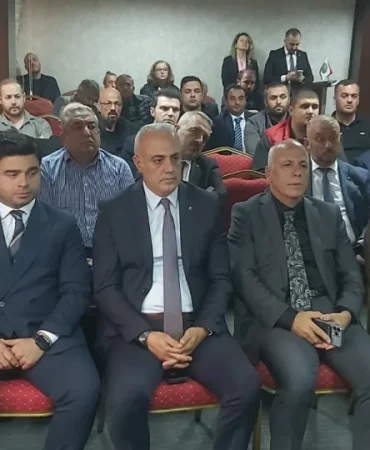 artvin-ticaret-borsasi-baskani-akyurek-2-kez-guven-tazeledi-106abfc3cec68ec.webp.webp