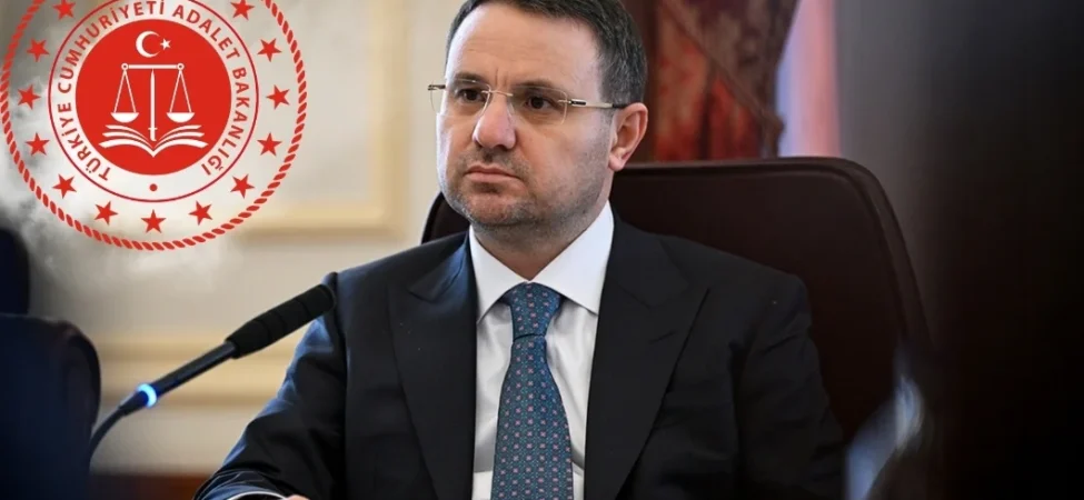 bakan-gurlek-acikladi-turkiyeye-9-ayda-294-kisi-iade-edildi-106ac38d1fa4126.webp.webp