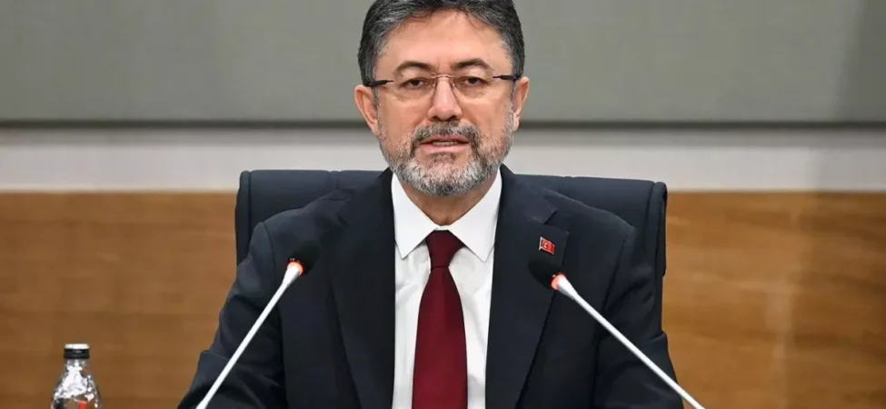 bakan-yumakli-hayvanlarin-korunmasi-hepimizin-ortak-sorumlulugu-106ac2560a71321.webp.webp
