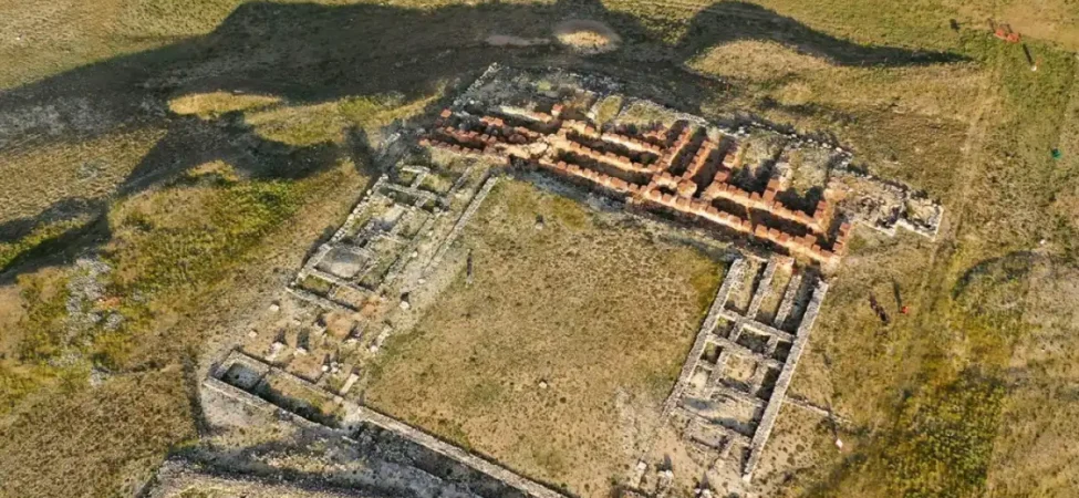 binlerce-yillik-hitit-kenti-sarissa-turizme-kazandirilacak-106ad7432271939.webp.webp