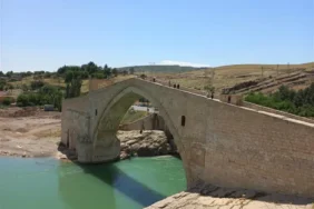 diyarbakirin-asirlik-mirasi-malabadi-koprusu-106ae5941e5176e.webp.webp