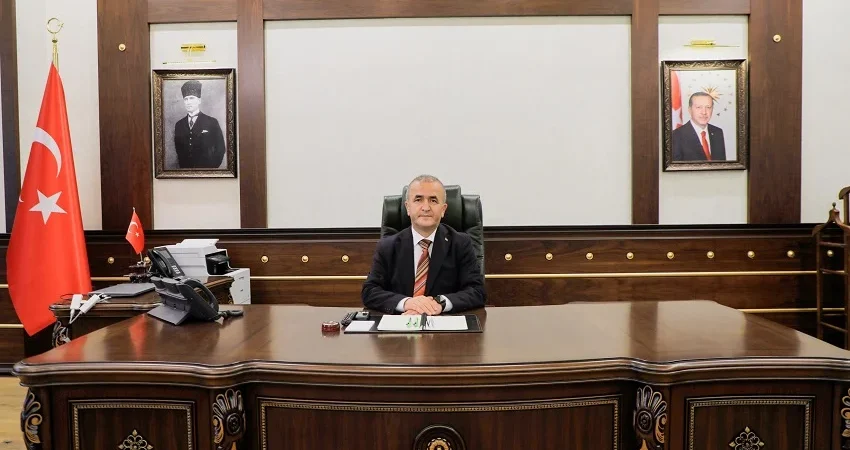 elazig-valisi-hatipoglu-bizler-bu-mevkilere-kus-tuyu-doseklerde-oturarak-gelmedik-106ae0857d90c3d.webp.webp