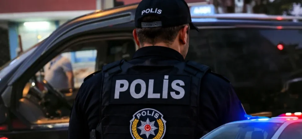 fon-sorusturmasinda-15-tutuklama-daha-tutuklu-sayisi-26ya-yukseldi-106adc96b86f809.webp.webp