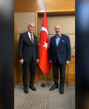 hekimsen-genel-baskani-uzm-dr-adil-kurbandan-prof-dr-vedat-bilgine-taziye-ziyareti-106ac6b2e7da2f0.webp.webp